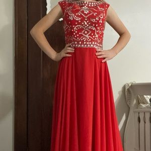 Junior’s formal dress